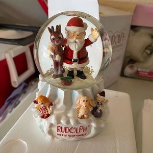 Rudolph snow globe bank